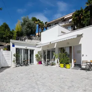 Petit Val Apartment